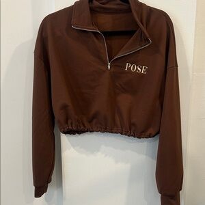 POSE Cropped Half-Zip Pullover in Rich Brown